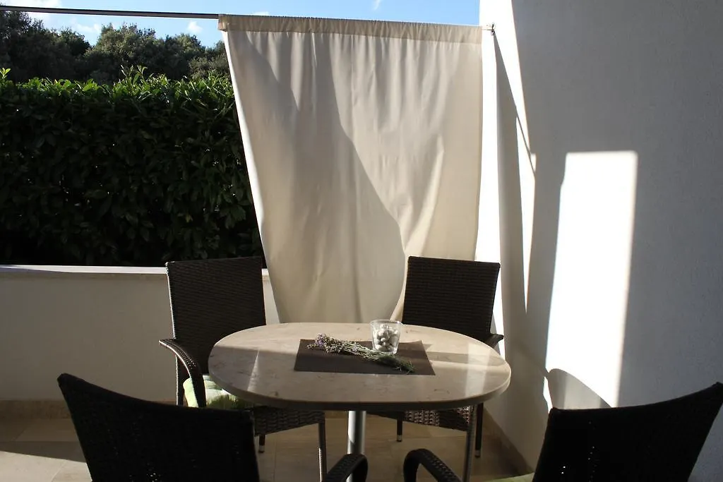 Apartments Nena Pola