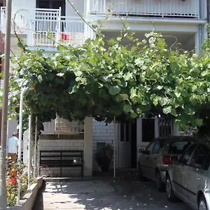  Apartment Lana