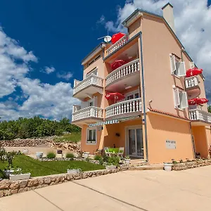 https://apartments-villa-americana.primorje-gorskikotar.com