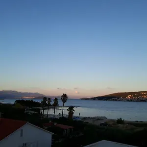 https://apartments-nika-trogir.hotels-in-trogir.com