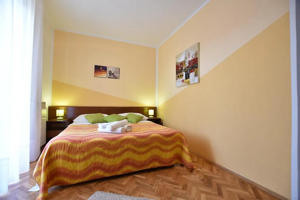 Apartments Nena Pula
